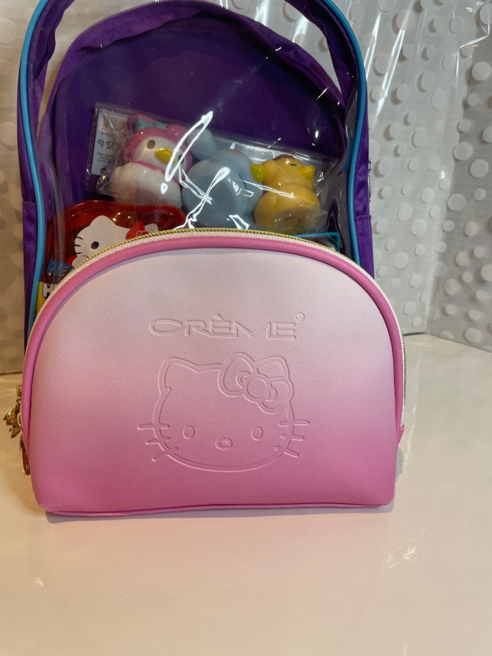 Hello Kitty 🐱 🎀& La Crème Backpack toy bundle - Picture 3 of 10